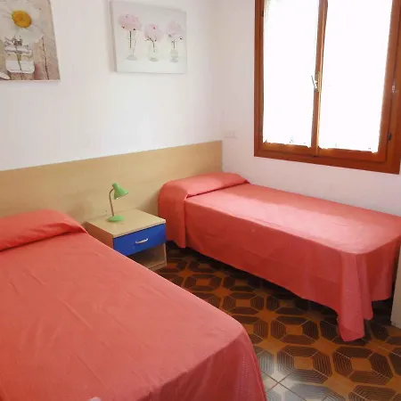 Apartament In 38360 *